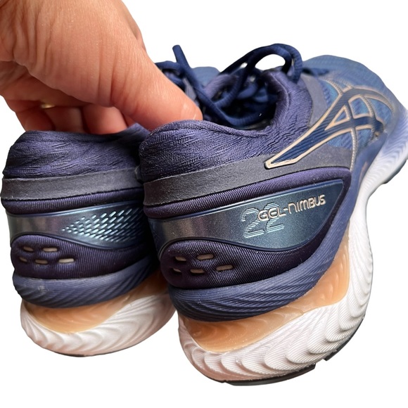 Asics Women's Gel Nimbus 22 Running Shoes - Blue, Size 9 - Picture 8 of 10
